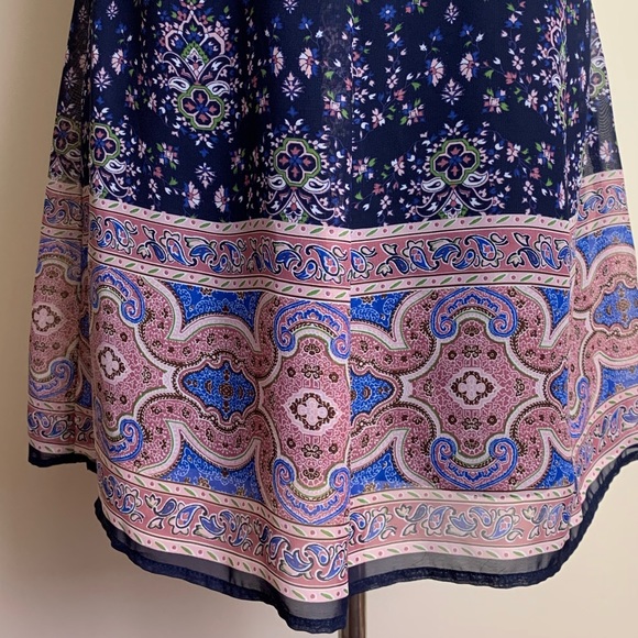 Speechless Pintuck Border Dress. Size M - Picture 2 of 8